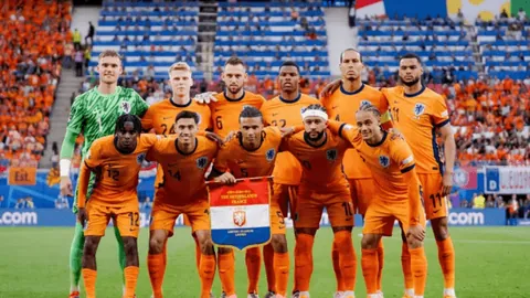 “勒沃库森击败帕德博恩，晋级德国杯八强！”